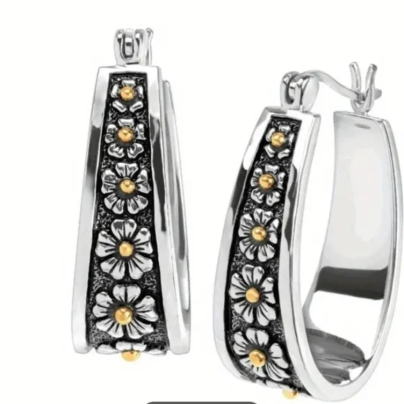 Vintage Style Boho Silver Floral Hoop Earrings- NEW! - Picture 1 of 3